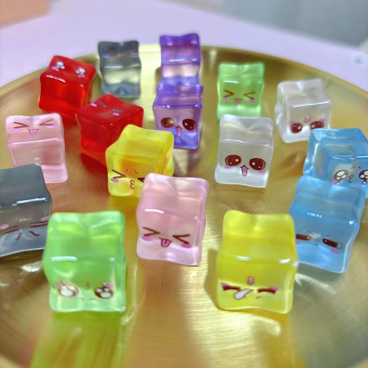 【A01】Liminous charms